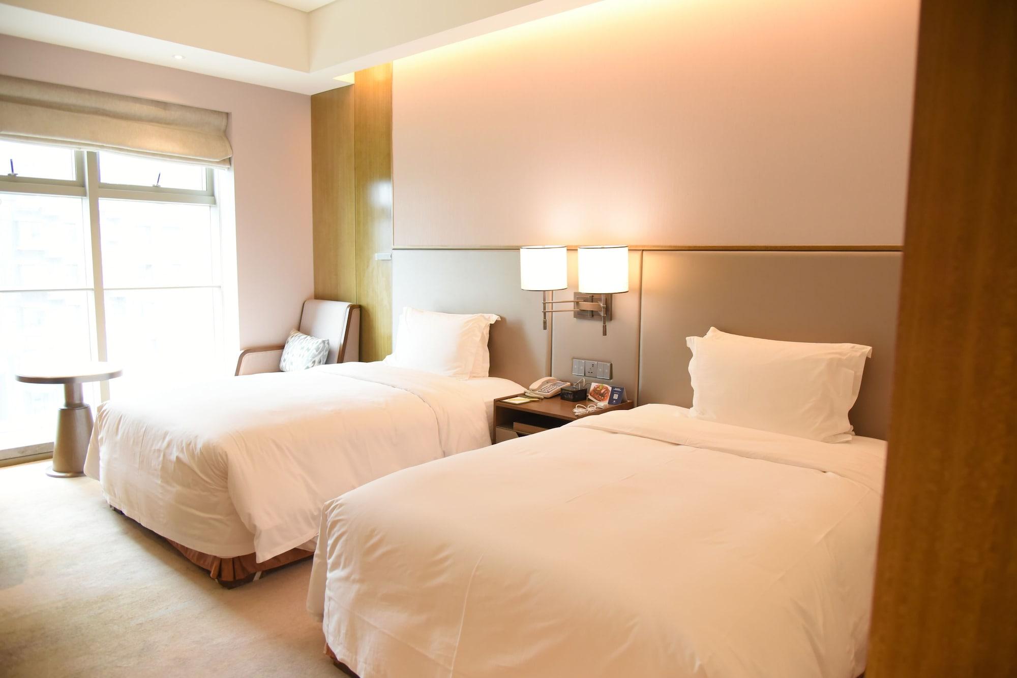 Doubletree By Hilton Hotel Shiyan Shiyan  Dış mekan fotoğraf