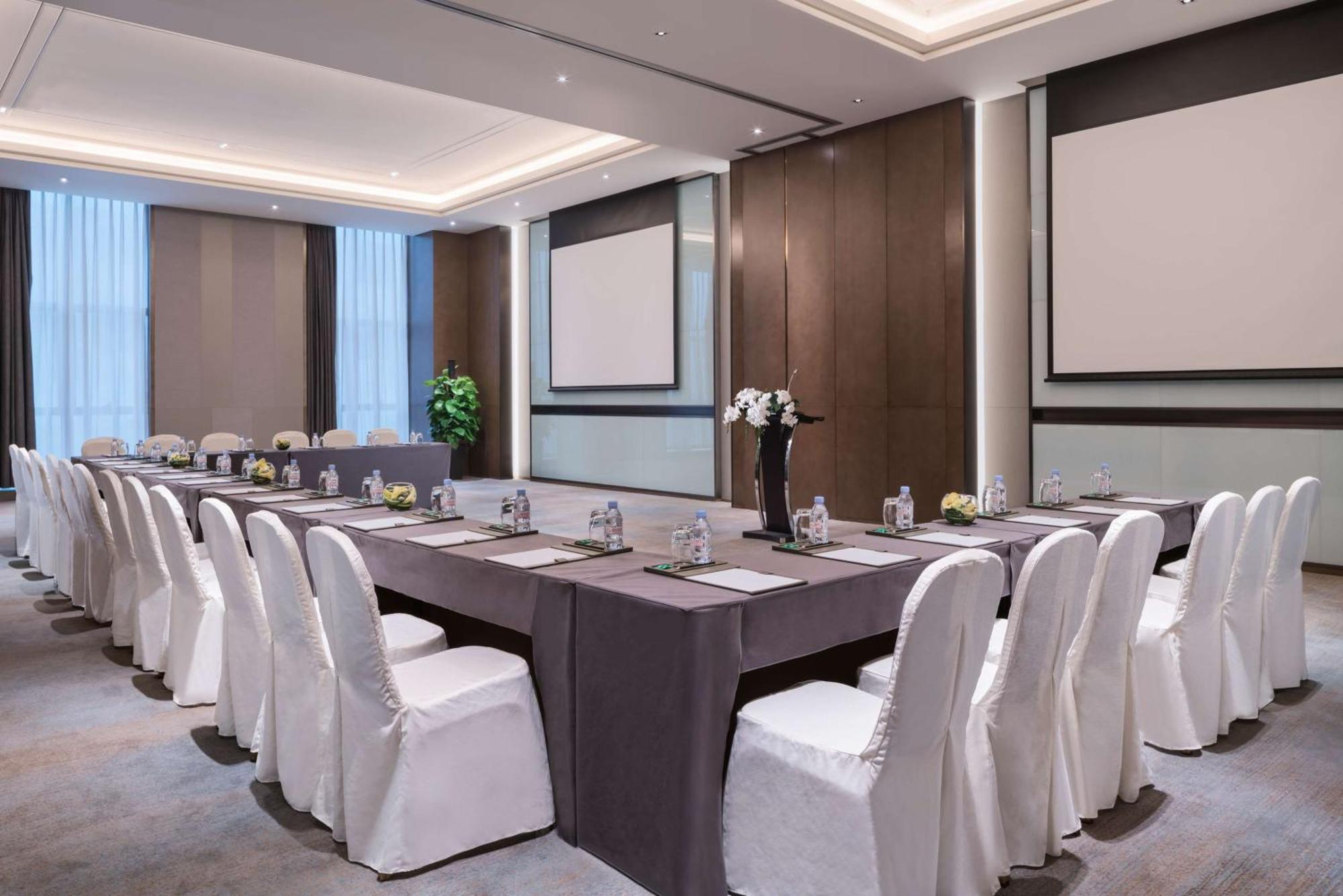 Doubletree By Hilton Hotel Shiyan Shiyan  Dış mekan fotoğraf